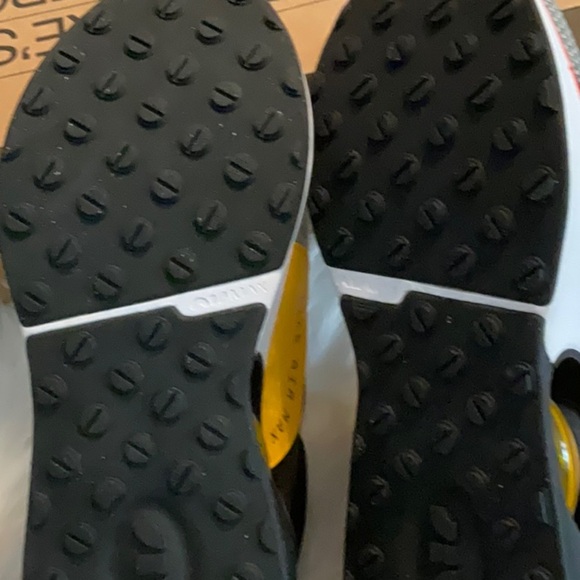 Nike Gray and Black Sneakers with Red and Yellow Accents - Picture 8 of 9